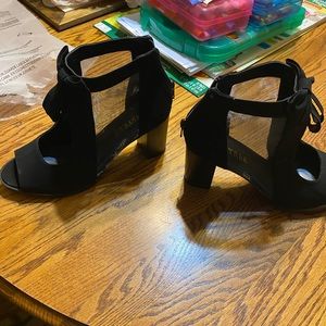 Black open toe heels